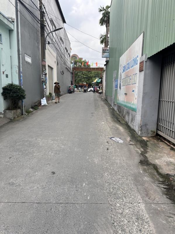 Bán Đất 639m² Có 4 Sân Cầu Lông Đang Kinh Doanh Phường Tân Triều, TP. Đồng Nai Giá 18 Tỷ