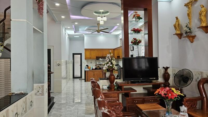 Bán Nhà Mái Thái 2 Tầng 456m² Có 16 Phòng Cho Thuê Phường Long Bình, Thành phố Đồng Nai Giá Chỉ 12,9