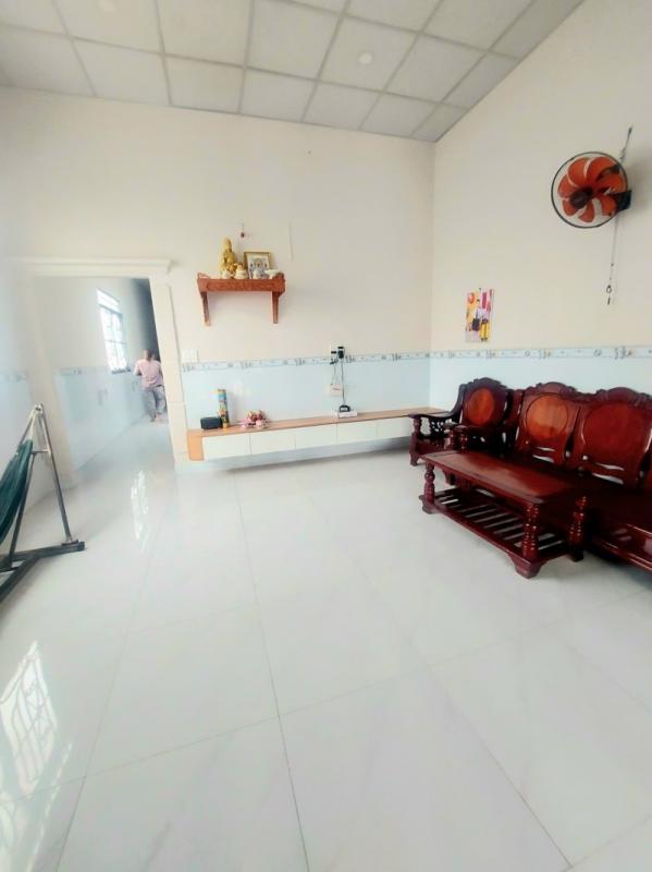 Bán Nhà Cấp 4 Mặt Tiền Đường Hùng Vương 121m² Xã Đại Phước Đồng Nai Giá Chỉ 4,9 Tỷ