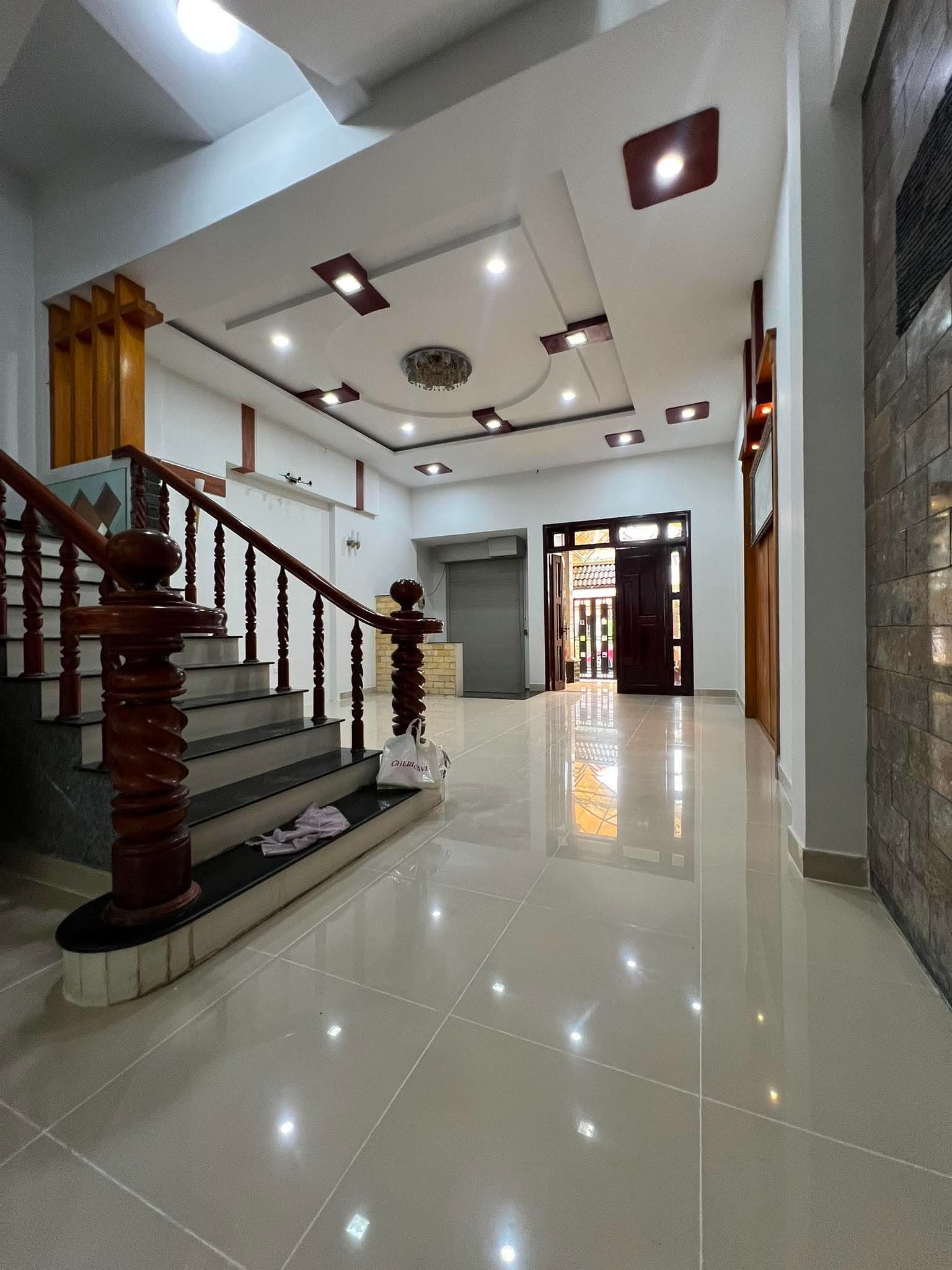 Bán Nhà 3 Tầng 188m² Hẻm Nguyễn Bảo Đức Phường Tam Hiệp Giá Chỉ 10,95 Tỷ