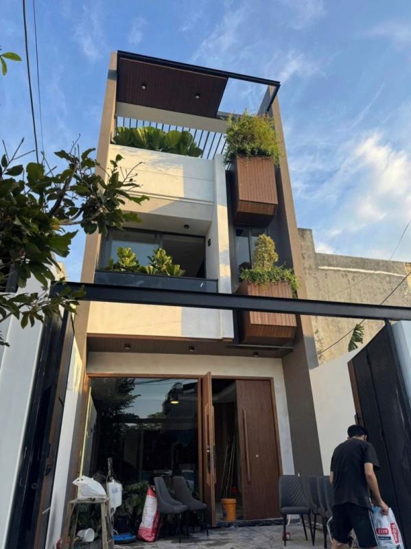 Bán Nhà 2 Tầng Hẻm Thân Nhân Trung 100m² Phường Long Bình Giá Chỉ 4,25 Tỷ