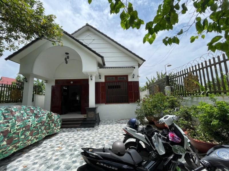 Bán Nhà Mái Thái Sân Vườn 245m² Phường Long Hưng Giá 7,5 Tỷ